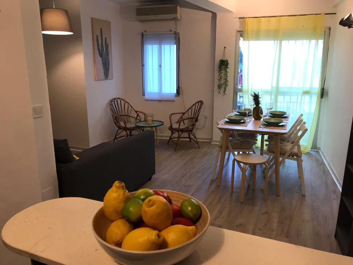 Cactus 2 Bedroom Apartment On Calle San Miguel Minutes From The Beach By Namaste Elite Torremolinos Zewnętrze zdjęcie