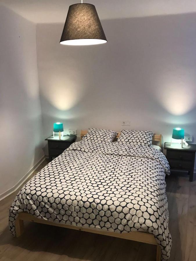 Cactus 2 Bedroom Apartment On Calle San Miguel Minutes From The Beach By Namaste Elite Torremolinos Zewnętrze zdjęcie