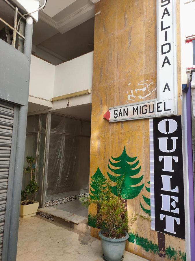 Cactus 2 Bedroom Apartment On Calle San Miguel Minutes From The Beach By Namaste Elite Torremolinos Zewnętrze zdjęcie