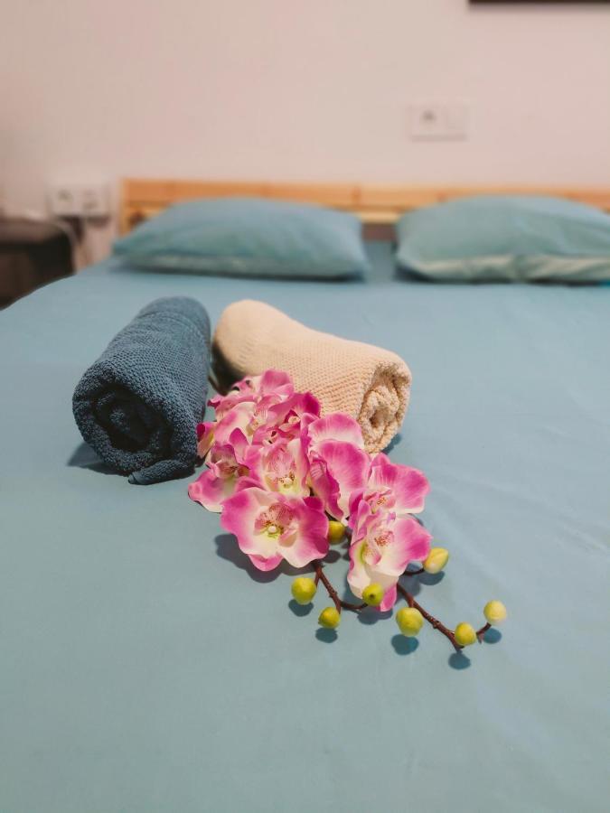 Cactus 2 Bedroom Apartment On Calle San Miguel Minutes From The Beach By Namaste Elite Torremolinos Zewnętrze zdjęcie